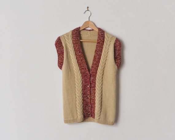 1970s Sleeveless Cardigan • Chunky Cable Knit Card