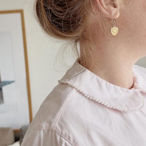 Vintage Pink Blouse with Pearly Peter Pan Collar • 90s Laura Biagotti Romantic Cotton Button Down Shirt