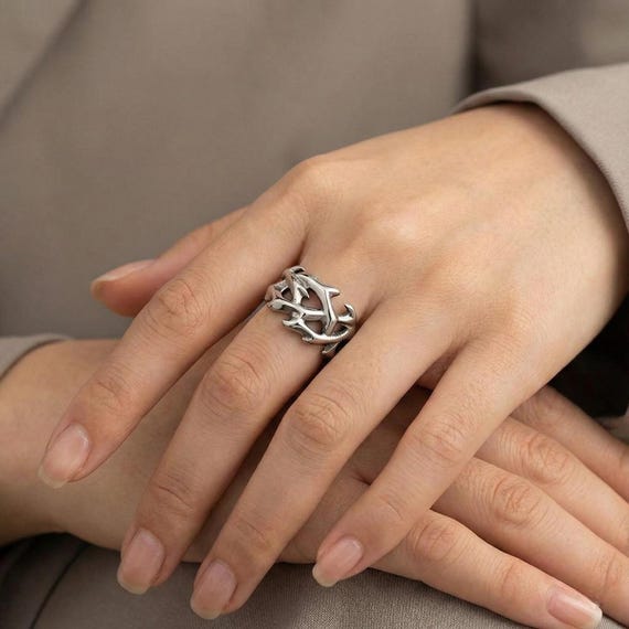 Gothic Thorn Branch Ring – Titanium Steel Celtic Punk Band