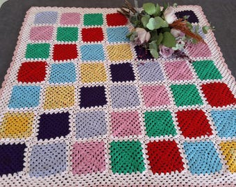 Couverture pour bébé au crochet, motif carré grand-mère, cadeau coloré fait main pour chambre d'enfant