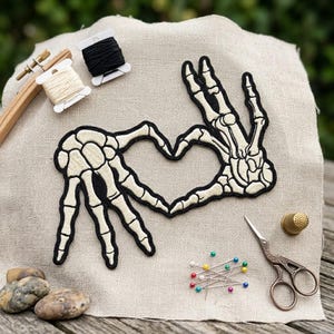 Skeleton Hands Heart Embroidered Patch, Gothic Love Patch, Spooky Skeleton Iron On Patch for Jacket Backpack Hat