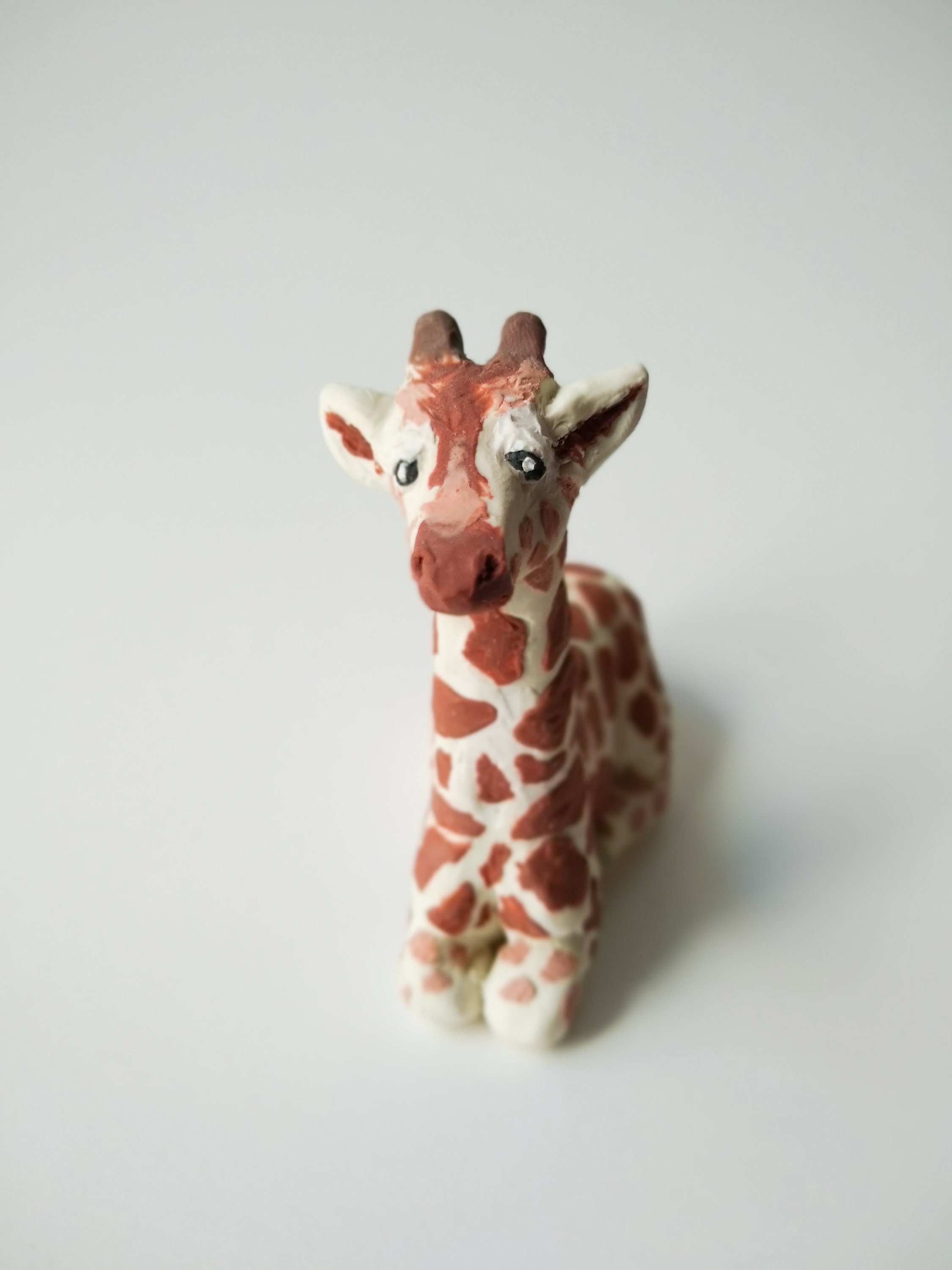 giraffe clay figure