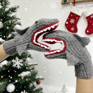 Winter Cartoon Gray Shark Gloves - Warm Knitted Finger Gloves for Men & Women, Cute Animal Shark Design, Cozy Soft Yarn, Christmas Gift