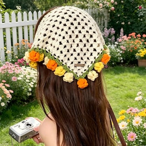 Bandana floral au crochet fait main : écharpe en maille de dentelle avec des fleurs, foulard cottage, wrap pour cheveux bohème vintage-voile crocheté en dentelle