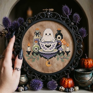 Kawaii Ghost Halloween-kruissteekpatroon: Witchcore-theekopje, borduursels toverdrankjes (pdf)