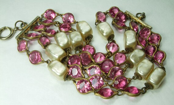 1940s French Pink Bezel Crystal Faux Baroque Pear… - image 6