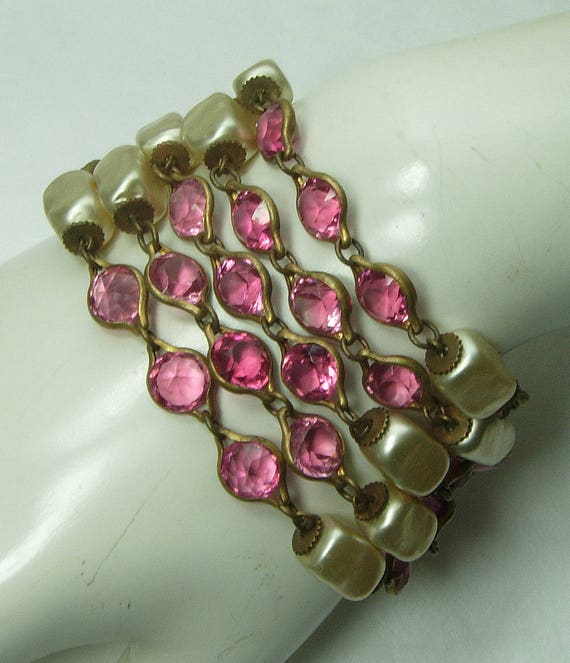 1940s French Pink Bezel Crystal Faux Baroque Pear… - image 1