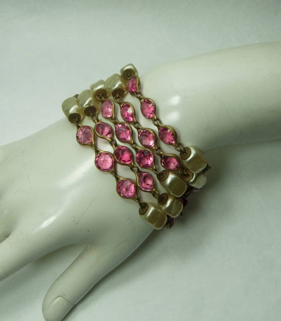 1940s French Pink Bezel Crystal Faux Baroque Pear… - image 2