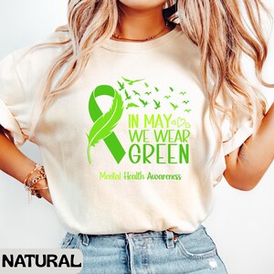 Camiseta del Mes de la Concientización sobre la Salud Mental, Camiseta con Lazo Verde, Camiseta "En Mayo Vestimos de Verde", Camiseta de Autocuidado, Educación Especial, Grupo de Salud Mental imagen 3