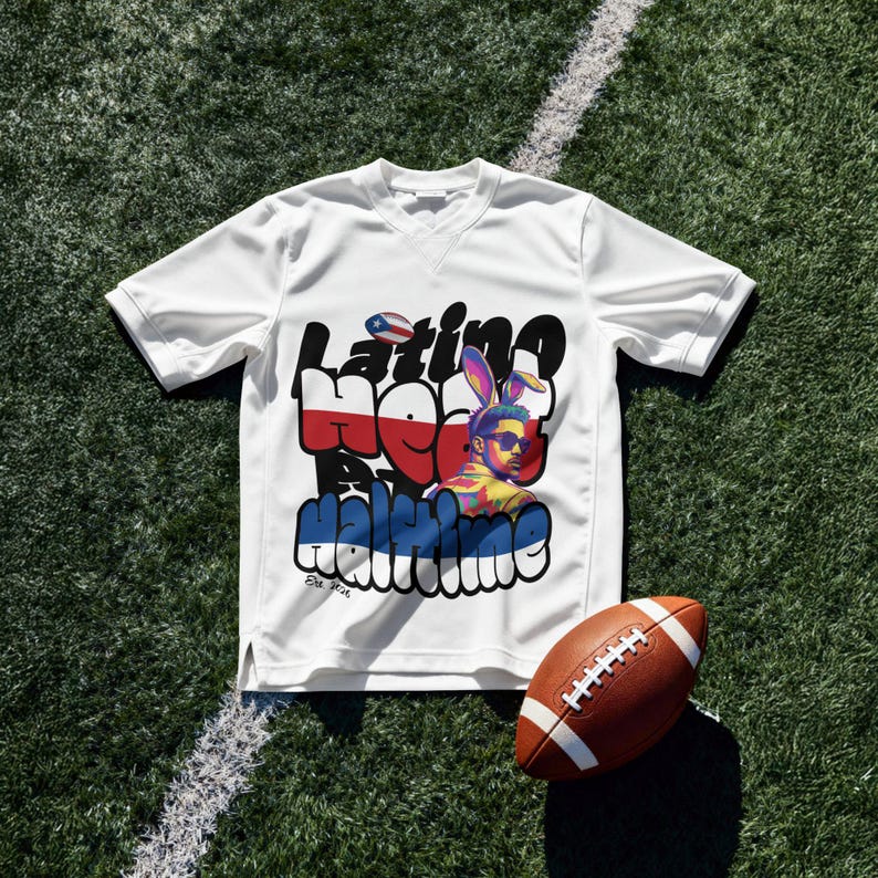 Latino Heat Halftime PNG, Bad Tour Bunny 2026 Football Design, Puerto Rico Football, POD png, benito-fan, benito bowl png. afbeelding 2