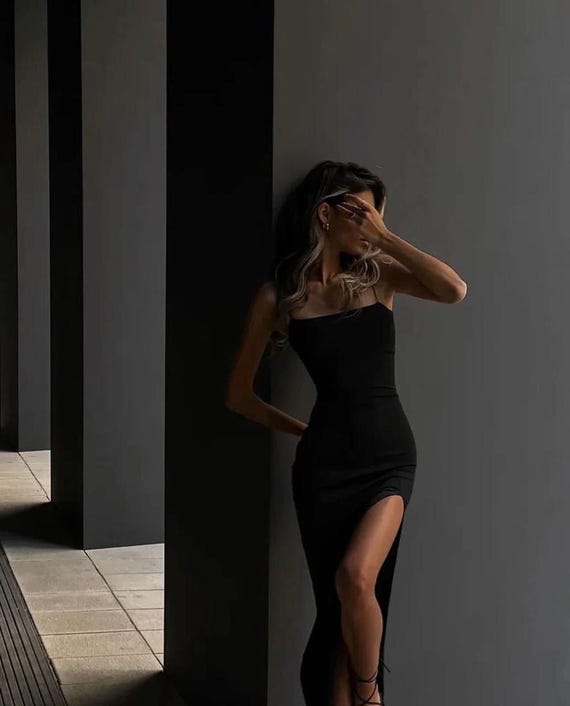 tight black dress with slit One Shoulder Slit, Bodycon Midi Dress, Open Shoulder Dress, Elegant Evening Dress, Minimalist Black Dress Waist Size:40 18th Birthday 2 Year Birthday Outfit The open shoulder neckline