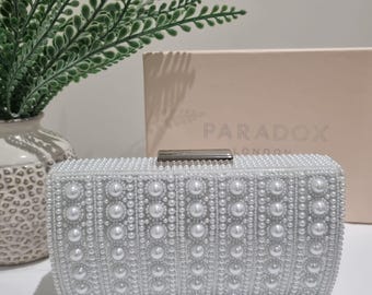 The pure pearl wedding clutch