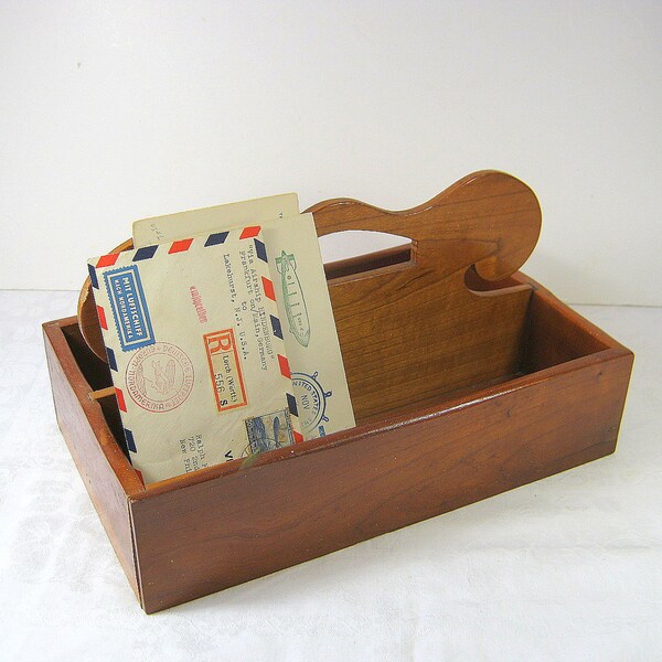 Vintage Utensil Carrier Kitchen Office Desk Basket Mail Holder