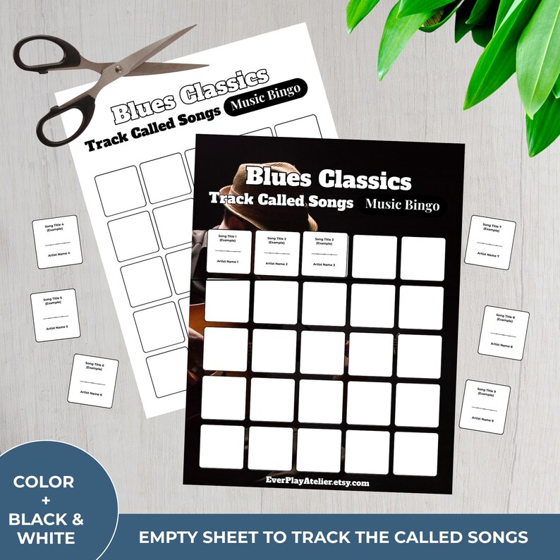 Pode incluir: Duas folhas de Bingo musical Blues Classics em preto e branco com quadrados em branco para rastrear m&uacute;sicas. O texto "Blues Classics Track Called Songs Music Bingo" &eacute; impresso nas folhas. Tesouras e pequenos cart&otilde;es em branco tamb&eacute;m est&atilde;o presentes.