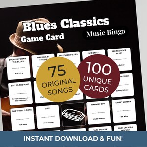 Pode incluir: Cart&atilde;o de jogo Blues Classics Music Bingo com 75 m&uacute;sicas originais e 100 cartas exclusivas. O jogo apresenta t&iacute;tulos de m&uacute;sicas e nomes de artistas em cart&otilde;es individuais. O fundo &eacute; preto com uma pessoa usando um chap&eacute;u e tocando guitarra.