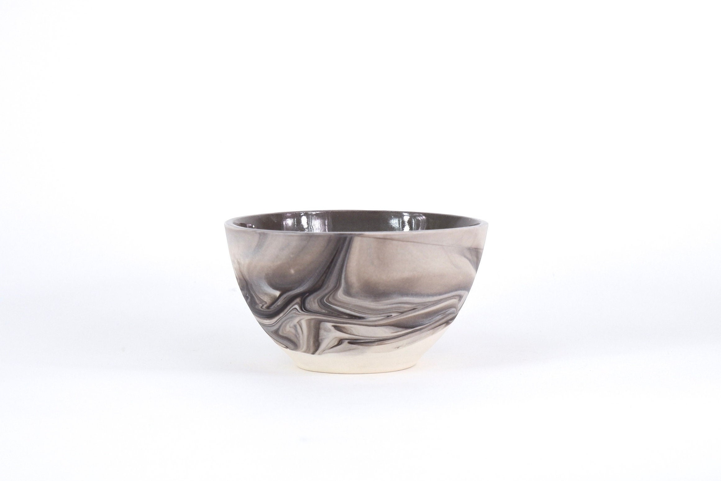 Bol en Céramique/Bol Porcelaine - Porcelaine Fonte Noire et Blanche Marbrée. Poterie Moderne