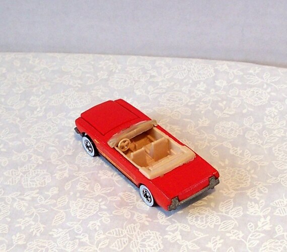 hot wheels 1983 mustang convertible