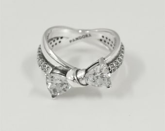 Pandora Sparkling Bow Crossover Ring
