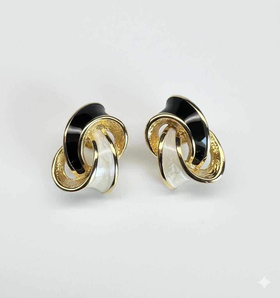 Anciennes Boucles D'oreilles En pâte de Verre Noir Et Blanc Vintage
