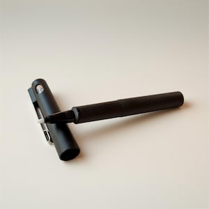 Wedding RSVP Secret Numbering Pen – Invisible UV Ink for Guest List Organization