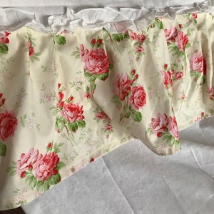 Shabby style shower curtain, Ruffled edges, pink rose fabric valance