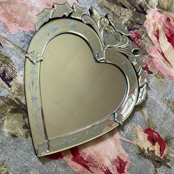 Gorgeous heart-shaped Venetian wall mirror