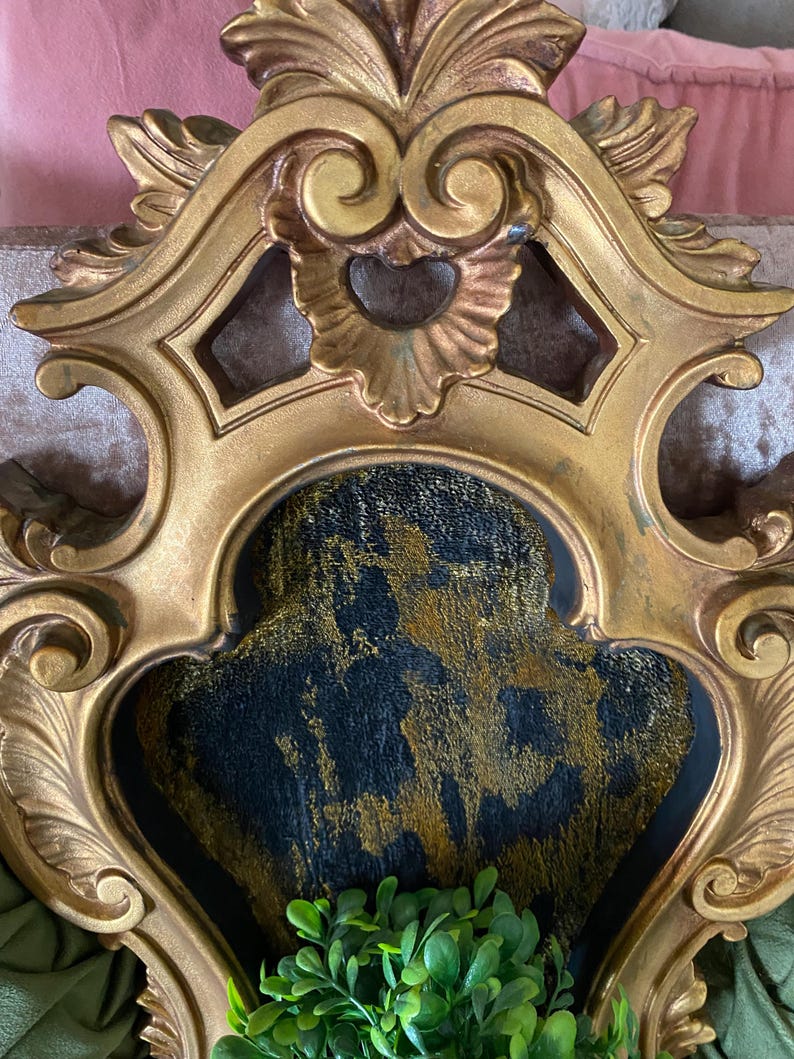 A Vintage Italian Florentine Wall Shelf, Baroque Gold Frame - Etsy