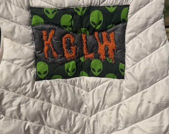 Upcycled King Gizzard Alien Vest, Gap, Quilted Jacket, Size XXL Women