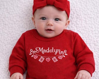 Pelele personalizado con nombre de bebé, mono bordado de San Valentín, traje para el primer San Valentín, regalo para baby shower, rojo, algodón orgánico