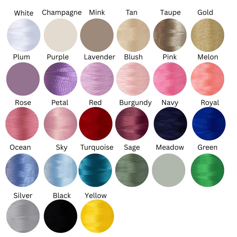 Puede incluir: Una carta de colores que presenta una variedad de colores de hilo. La carta incluye una gama de tonos, desde blanco y champ&aacute;n hasta negro y amarillo. Cada color est&aacute; etiquetado con su nombre, como "Rosa", "Azul marino" y "Verde".