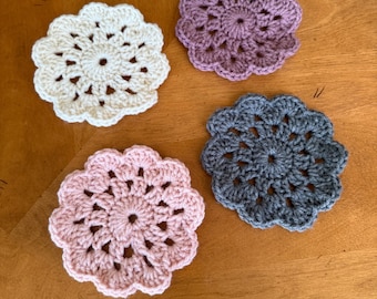 Gehäkelte Untersetzer-Set, handgemachte Garn-Untersetzer, Wohnkultur, 4-er Set