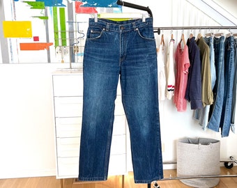 Vintage Levi's White Tab Patch 214 Dark Wash Denim High Waisted Straight Leg Jeans // Measures 27 x 27.5