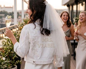 Giacca di jeans corta personalizzata per sposa / Giacca da sposa / Regalo per la futura signora / Completo per addio al nubilato / Giacca da matrimonio personalizzata