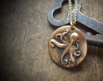 Octopus Necklace, Kraken Jewelry, Octopus Tentacle Beach Jewelry, Boho Jewelry, Gold Necklace Ocean Jewelry