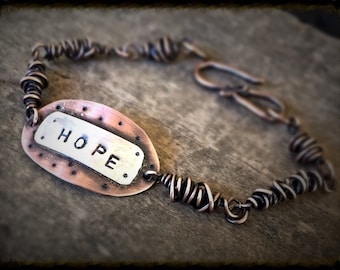 Einzigartiges Kupfer Armband für Frauen, Custom Stamped Mantra Armband, Hand gestempelt Zitat Schmuck, Silber gestempelt Wort Zitat Armband