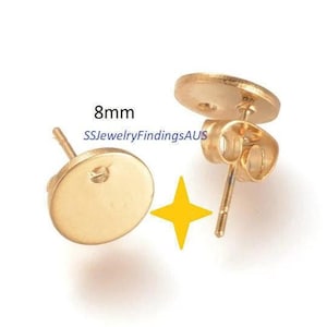 5 paia di perni per orecchini a perno placcati in oro 18 carati, base vuota con foro da 1 mm, acciaio inossidabile ipoallergenico da 8 mm, resistente all'ossidazione.