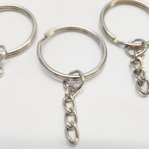 Llaveros metálicos con cadena: paquete de 10 unidades, con clip giratorio opcional - Venta al por mayor