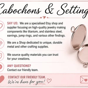 Peut inclure: L'image pr&eacute;sente le texte "Cabochons & Settings" et des informations sur une boutique de fournitures de bijoux. Deux supports de cabochons argent&eacute;s sont pr&eacute;sent&eacute;s. La boutique propose des composants de haute qualit&eacute; pour la fabrication de bijoux, dont le titane et l'acier inoxydable.