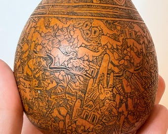 Peruvian Storytelling Gourd, Intricately Hand Carved Mate Burilado, Andean Village Scenes, Folk Art Decor, 7 Inch