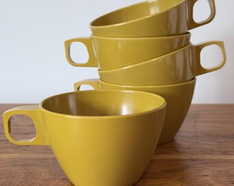 Vintage Mallo-Ware Mustard Yellow Cups Set of 5, Square Handle Melamine Cups, Mid Century Retro Kitchen