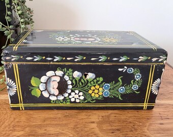Vintage Mexican Hand Painted Floral Wood Box, Olinala Hinged Keepsake Chest, Folk Art Decor