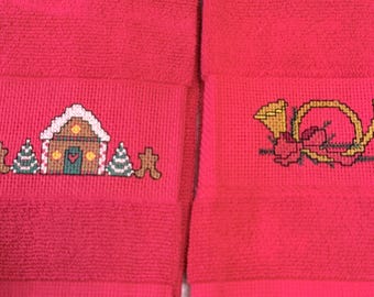 Vintage Christmas Cross Stitch Fingertip Towels Set of 2, Red Gingerbread House & Holiday Horn, Fringed Guest Towels