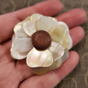 Vintage Mother of Pearl Flower Pendant, shell pendant, statement pendant, vintage pendant