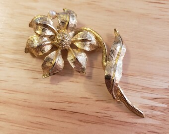 Vintage Gold Flower Brooch - signed Gerry's flower pin, gold tone with faux pearl accent, statement brooch