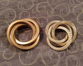 One Vintage Gold Tone Infinity Knot Brooch, smooth or engraved stripes, vintage brooch statement brooch