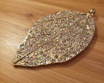 Vintage Iridescent Rhinestone Leaf Pendant, gold tone pendant, leaf pendant, vintage pendant