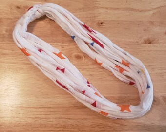 White with Colorful Stars Recycled T-shirt Fabric Necklace - upcycled tshirt necklace tarn tshirt yarn, ecofashion