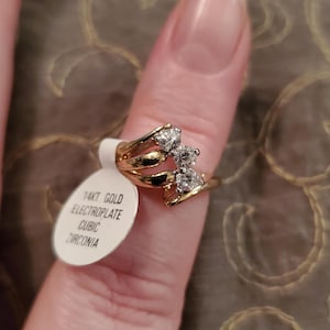 Vintage Cubic Zirconia Ring, 14KT GE NWT, size 5 ring, clear CZ ring, gold plated vintage ring