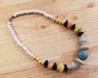 Vintage Multicolor Wood Beaded Necklace, 20 inch vintage necklace, chunky necklace, statement necklace