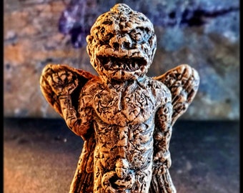 Pazuzu Mini Idol